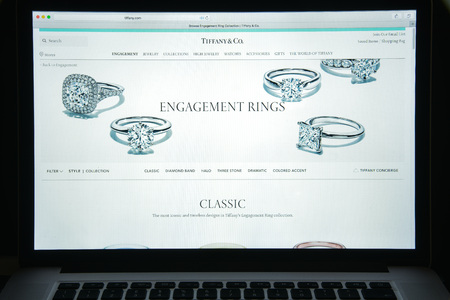 Milan, Italy - August 10, 2017: Tiffany website homepage. It is an American luxury jewelry and specialty retailer. Tiffany logo visible.のeditorial素材