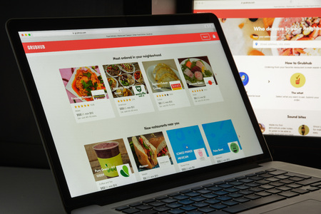 Milan, Italy Grubhub August 10, 2017: - website homepage. It is an online and mobile food-ordering company that connects diners with local restaurants. grubhub logo visible.のeditorial素材