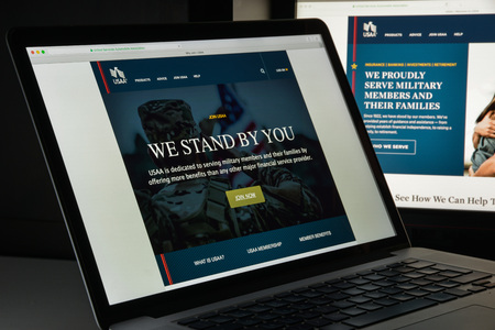 Milan, Italy Usaa August 10, 2017: - website homepage. It is a Texas-based diversified financial services group of companies. Usaa logo visible.のeditorial素材