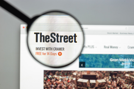 Milan, Italy - August 10, 2017: Thestreet website homepage.  Thestreet logo visible.のeditorial素材