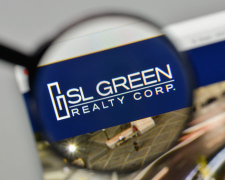 Milan, Italy - November 1, 2017: SL Green Realty logo on the website homepage.のeditorial素材