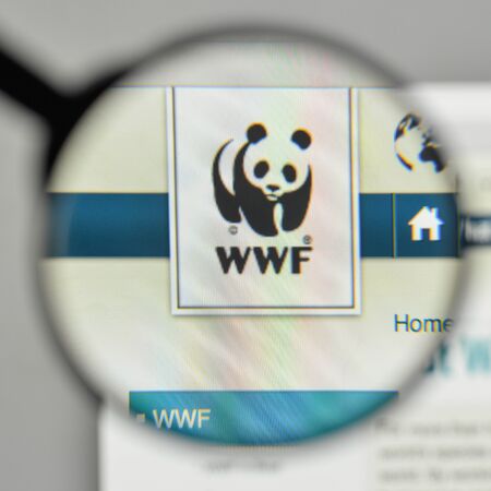 Milan, Italy - November 1, 2017: wwf logo on the website homepage.のeditorial素材