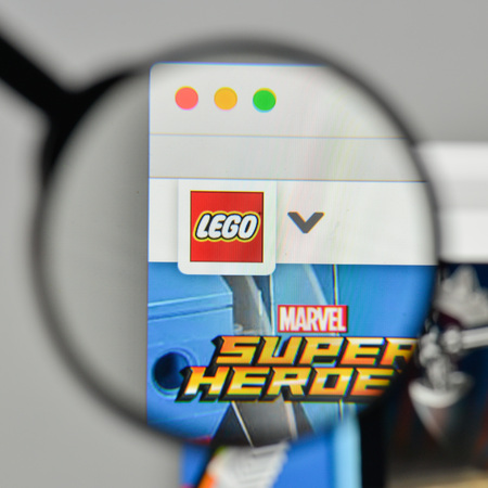 Milan, Italy - November 1, 2017: Lego logo on the website homepage.のeditorial素材