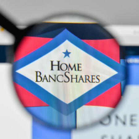 Milan, Italy - November 1, 2017: Home Bancshares logo on the website homepage.のeditorial素材