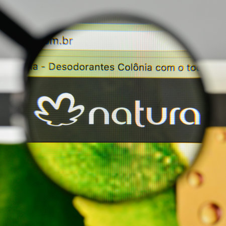 Milan, Italy - November 1, 2017: Natura Cosmeticos SA logo on the website homepage.のeditorial素材