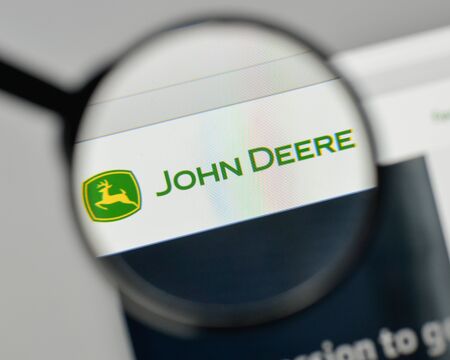 Milan, Italy - November 1, 2017: John Deere logo on the website homepage.のeditorial素材