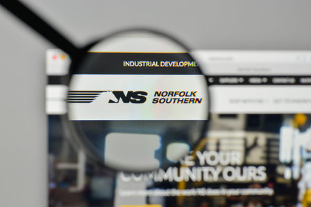 Milan, Italy - November 1, 2017: Norfolk Southern logo on the website homepage.のeditorial素材