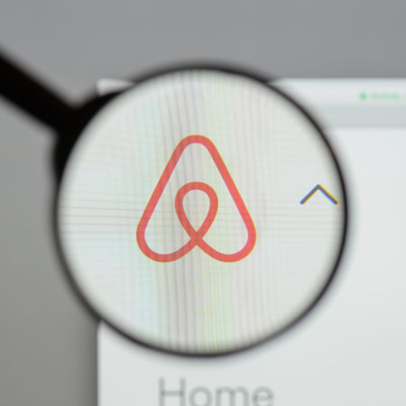 Milan, Italy - August 10, 2017: Airbnb website homepage. It is an online marketplace and hospitality service. Airbnb logo visible.のeditorial素材