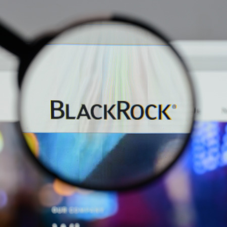 Milan, Italy - August 10, 2017: BlackRock
 logo on the website homepage.のeditorial素材