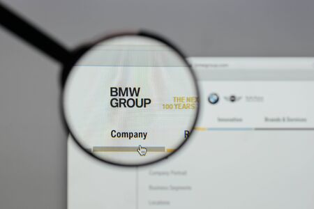 Milan, Italy - August 10, 2017: BMW
 logo on the website homepage.のeditorial素材