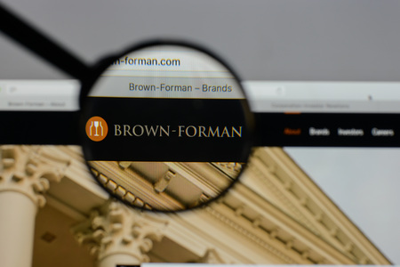 Milan, Italy - August 10, 2017: Brown Forman logo on the website homepage.のeditorial素材