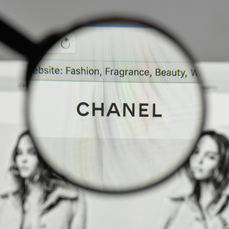 Milan, Italy - August 10, 2017: Chanel logo on the website homepage.のeditorial素材