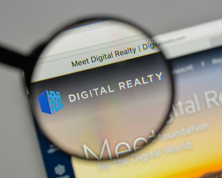 Milan, Italy - August 10, 2017: Digital Realty Trust logo on the website homepage.のeditorial素材