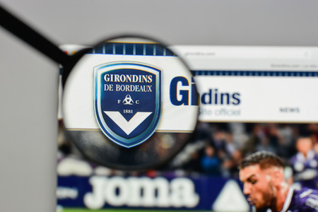 Milan, Italy - August 10, 2017: FC Girondins Bordeaux logo on the website homepage.のeditorial素材