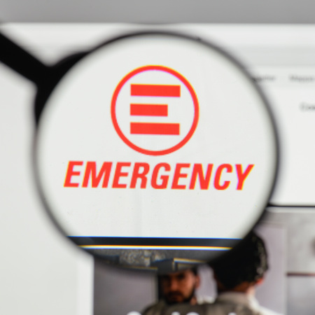 Milan, Italy - August 10, 2017: emergency logo on the website homepage.のeditorial素材