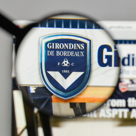 Milan, Italy - August 10, 2017: FC Girondins Bordeaux logo on the website homepage.のeditorial素材