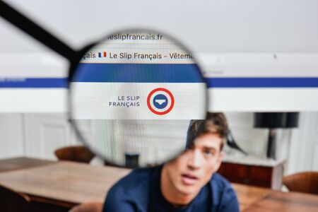 Milan, Italy - August 20, 2018: Le Slip FrancÌ§ais website homepage. Le Slip FrancÌ§ais logo visible.のeditorial素材