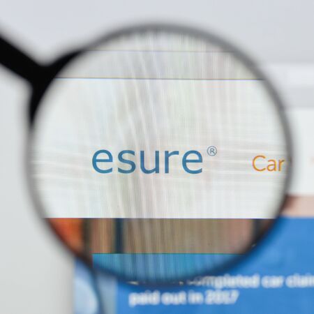 Milan, Italy - August 20, 2018: Esure website homepage. Esure logo visible.のeditorial素材