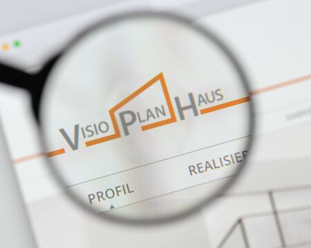 Milan, Italy - August 20, 2018: Visio Planhaus website homepage. Visio Planhaus logo visible.のeditorial素材