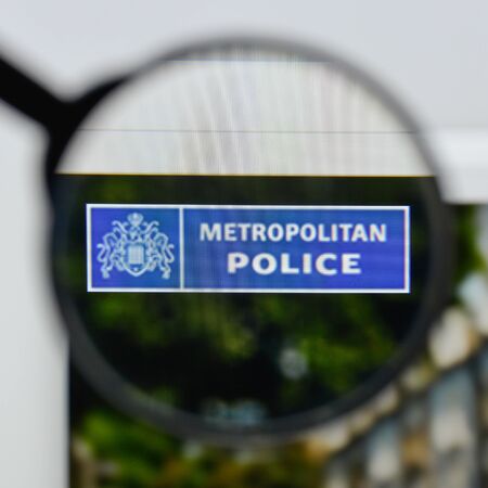 Milan, Italy - August 20, 2018: Metropolitan Police website homepage. Metropolitan Police logo visible.のeditorial素材