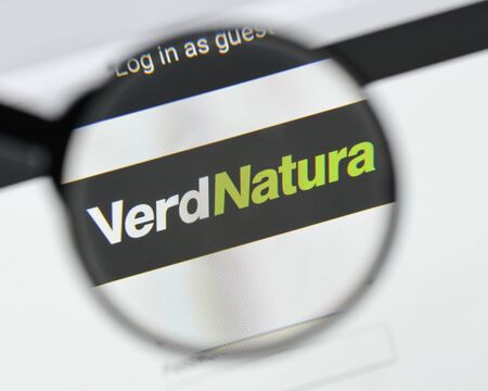 Milan, Italy - August 20, 2018: Verdnatura Levante website homepage. Verdnatura Levante logo visible.のeditorial素材