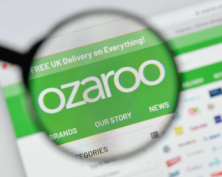 Milan, Italy - August 20, 2018: Ozaroo website homepage. Ozaroo logo visible.のeditorial素材