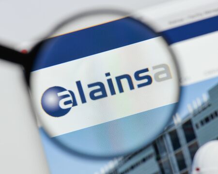 Milan, Italy - August 20, 2018: Alainsa website homepage. Alainsa logo visible.のeditorial素材