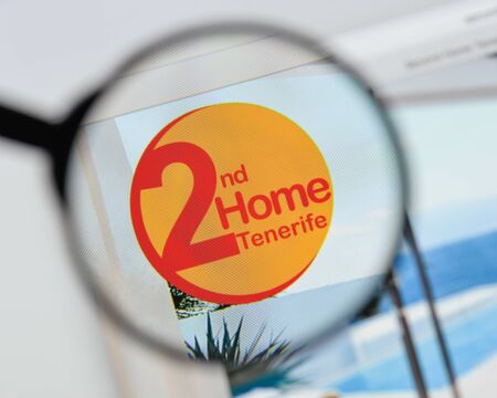 Milan, Italy - August 20, 2018: Rent 2nd home tenerife website homepage. Rent 2nd home tenerife logo visible.のeditorial素材