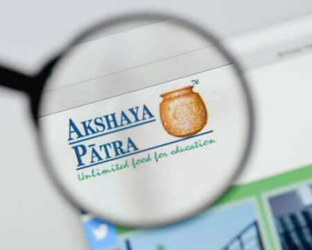 Milan, Italy - August 20, 2018: Akshaya Patra Foundation website homepage. Akshaya Patra Foundation logo visible.のeditorial素材