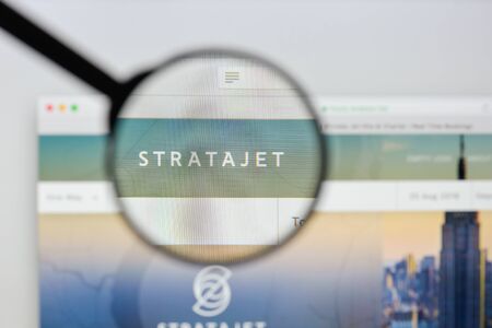 Milan, Italy - August 20, 2018: Stratajet website homepage. Stratajet logo visible.のeditorial素材