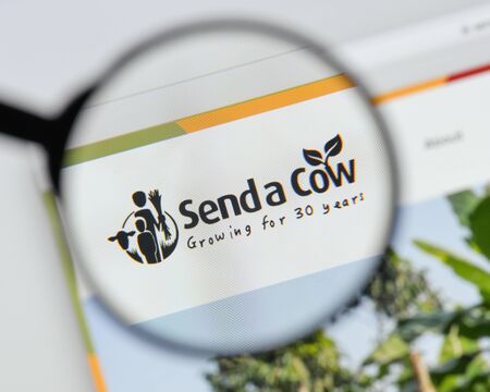Milan, Italy - August 20, 2018: Send a Cow Uganda website homepage. Send a Cow Uganda logo visible.のeditorial素材