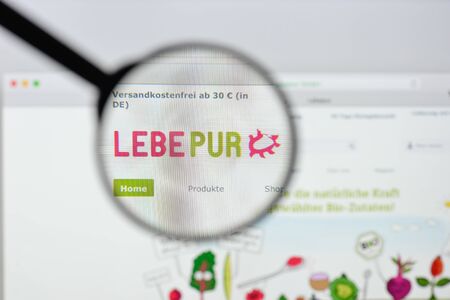 Milan, Italy - August 20, 2018: Lebepur website homepage. Lebepur logo visible.のeditorial素材