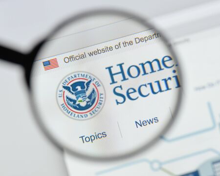 Milan, Italy - August 20, 2018: Homeland Security website homepage. Homeland Security logo visible.のeditorial素材