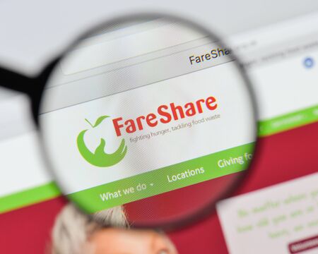 Milan, Italy - August 20, 2018: Fare Share website homepage. Fare Share logo visible.のeditorial素材