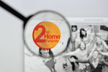 Milan, Italy - August 20, 2018: Rent 2nd home tenerife website homepage. Rent 2nd home tenerife logo visible.のeditorial素材
