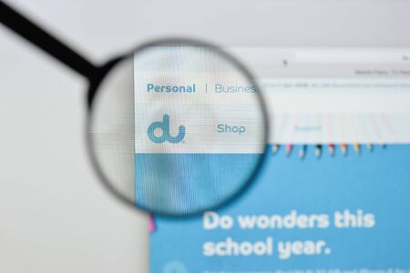 Milan, Italy - August 20, 2018: du website homepage. du logo visible.のeditorial素材