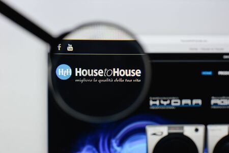 Milan, Italy - August 20, 2018: House To House website homepage. House To House logo visible.のeditorial素材