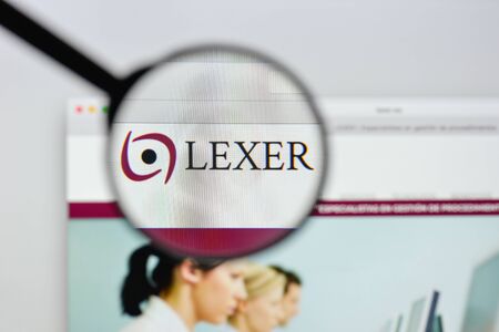 Milan, Italy - August 20, 2018: Lexer Abogados website homepage. Lexer Abogados logo visible.のeditorial素材