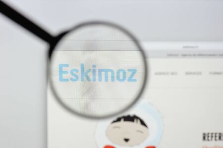 Milan, Italy - August 20, 2018: Eskimoz website homepage. Eskimoz logo visible.のeditorial素材