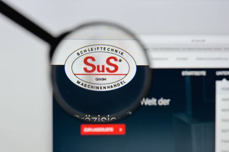 Milan, Italy - August 20, 2018: SuS Deutschland website homepage. SuS Deutschland logo visible.のeditorial素材