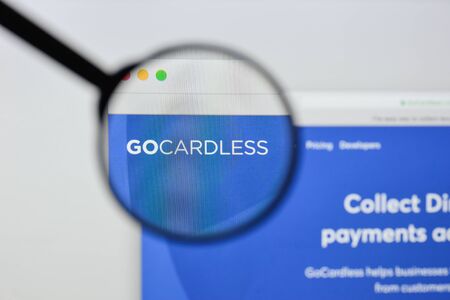 Milan, Italy - August 20, 2018: GoCardless website homepage. GoCardless logo visible.のeditorial素材