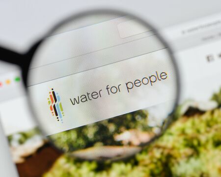 Milan, Italy - August 20, 2018: Water For People website homepage. Water For People logo visible.のeditorial素材