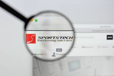 Milan, Italy - August 20, 2018: InnovaMaxx (Sportstech) website homepage. InnovaMaxx (Sportstech) logo visible.のeditorial素材