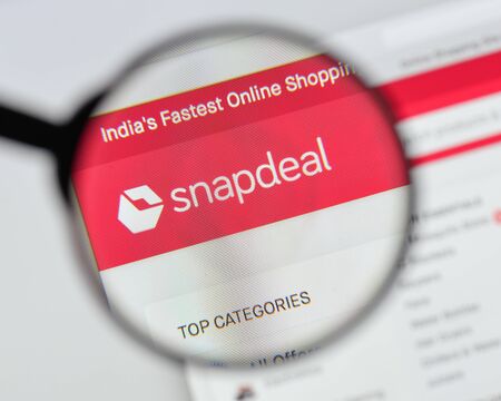 Milan, Italy - August 20, 2018: Snapdeal website homepage. Snapdeal logo visible.のeditorial素材