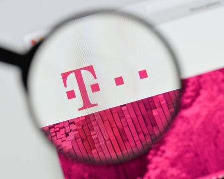 Milan, Italy - August 20, 2018: T-Mobile website homepage. T-Mobile logo visible.のeditorial素材