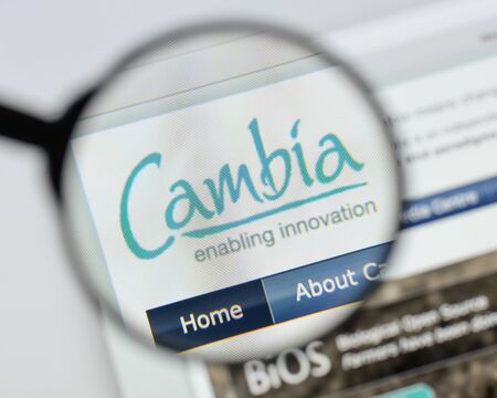 Milan, Italy - August 20, 2018: Cambia website homepage. Cambia logo visible.のeditorial素材