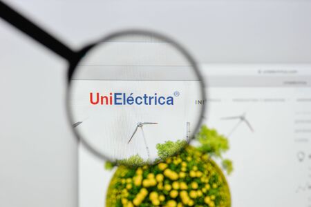 Milan, Italy - August 20, 2018: Unielectrica Energia website homepage. Unielectrica Energia logo visible.のeditorial素材