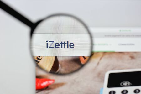 Milan, Italy - August 20, 2018: iZettle website homepage. iZettle logo visible.のeditorial素材