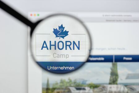 Milan, Italy - August 20, 2018: AHORN Wohnmobile website homepage. AHORN Wohnmobile logo visible.のeditorial素材