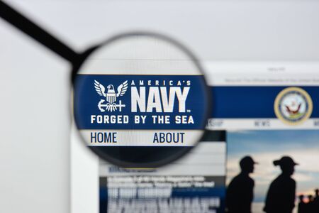 Milan, Italy - August 20, 2018: U.S. Navy website homepage. U.S. Navy logo visible.のeditorial素材